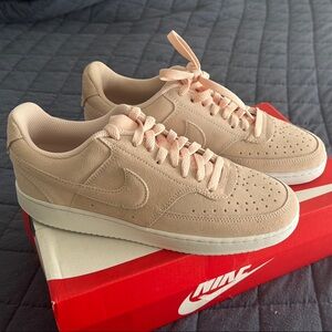 Nike Court Vision Low